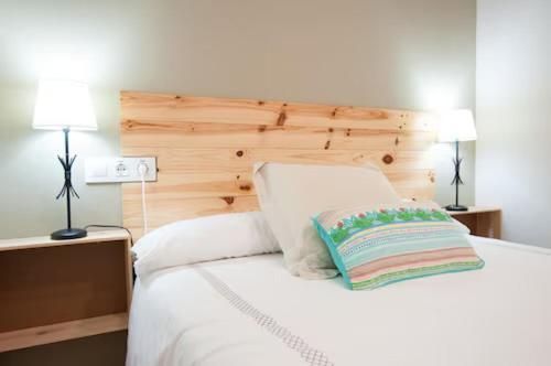 Triana 103 &